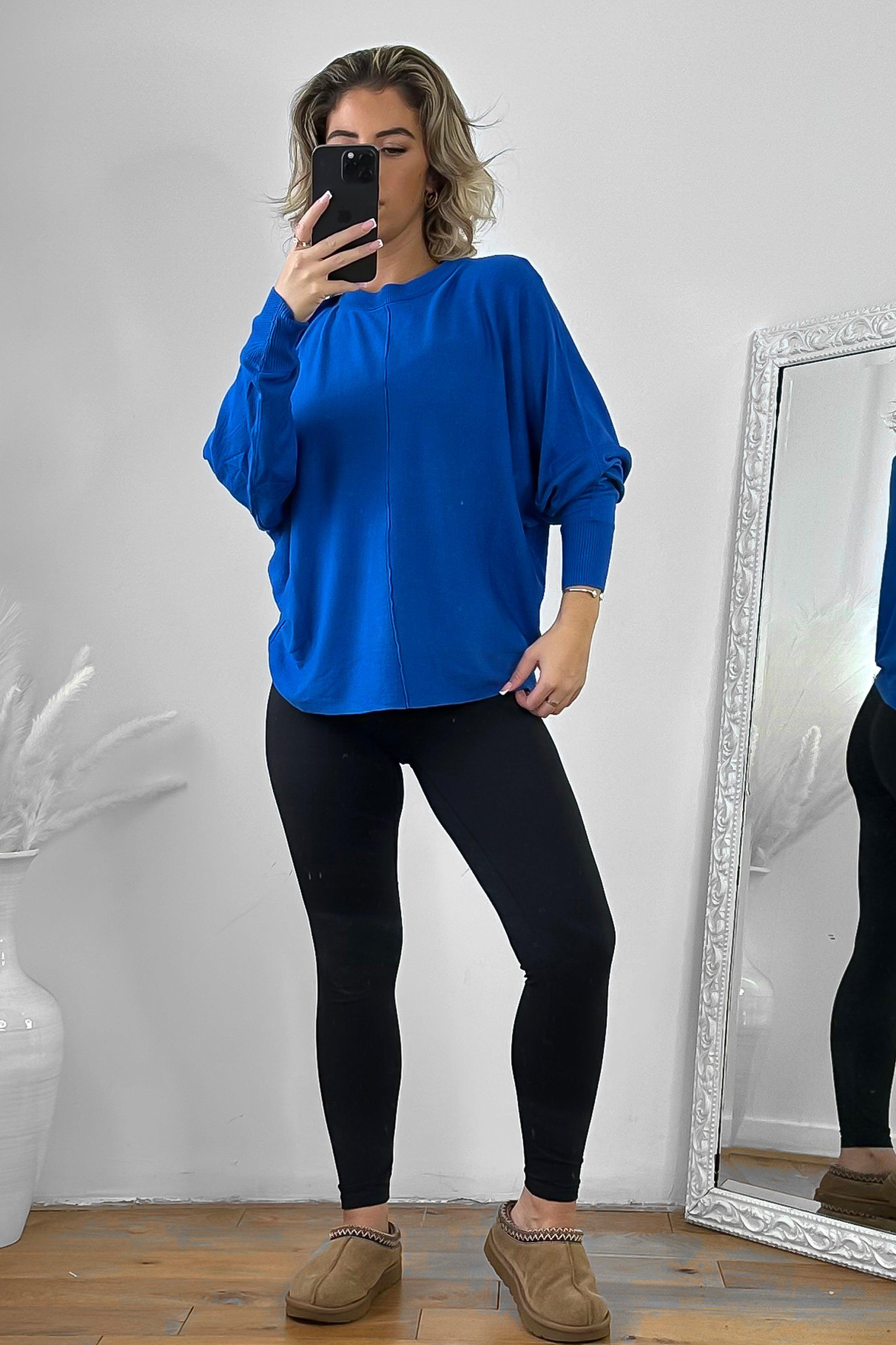 Front Seam Round Neck Pullover